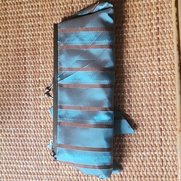 Estee Lauder Blue & Brown Pinstripe clutch - Picture 3 of 6